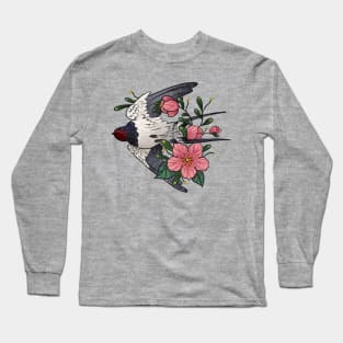 Swallow flying with flowers Long Sleeve T-Shirt